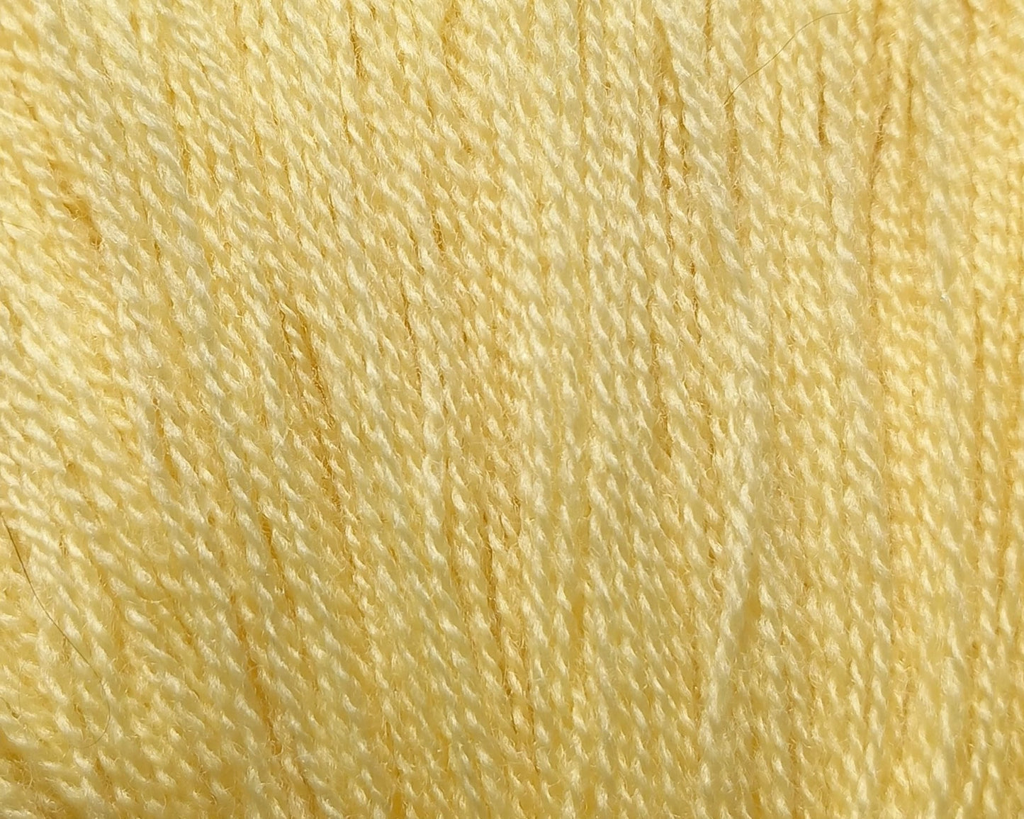 Lana merinos colore giallo
